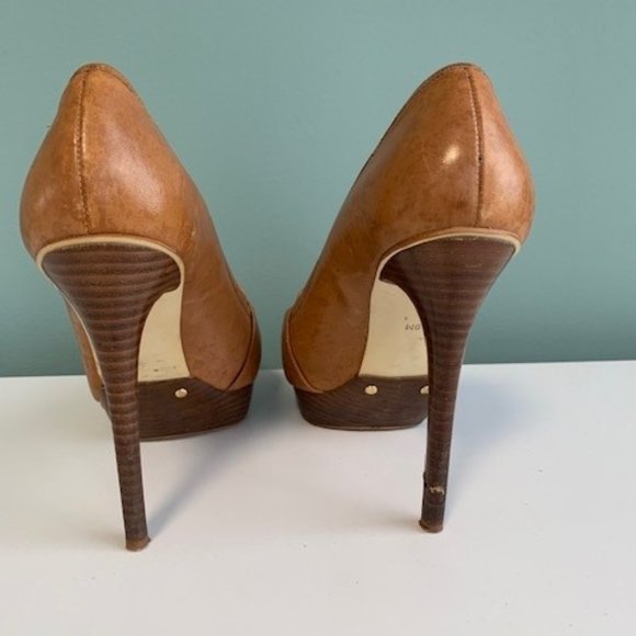 Michael Kors Shoes - Picture 1 of 4